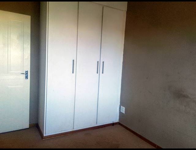 2 BEDROOM TOWNHOUSE FOR SALE IN GROBLERPARK